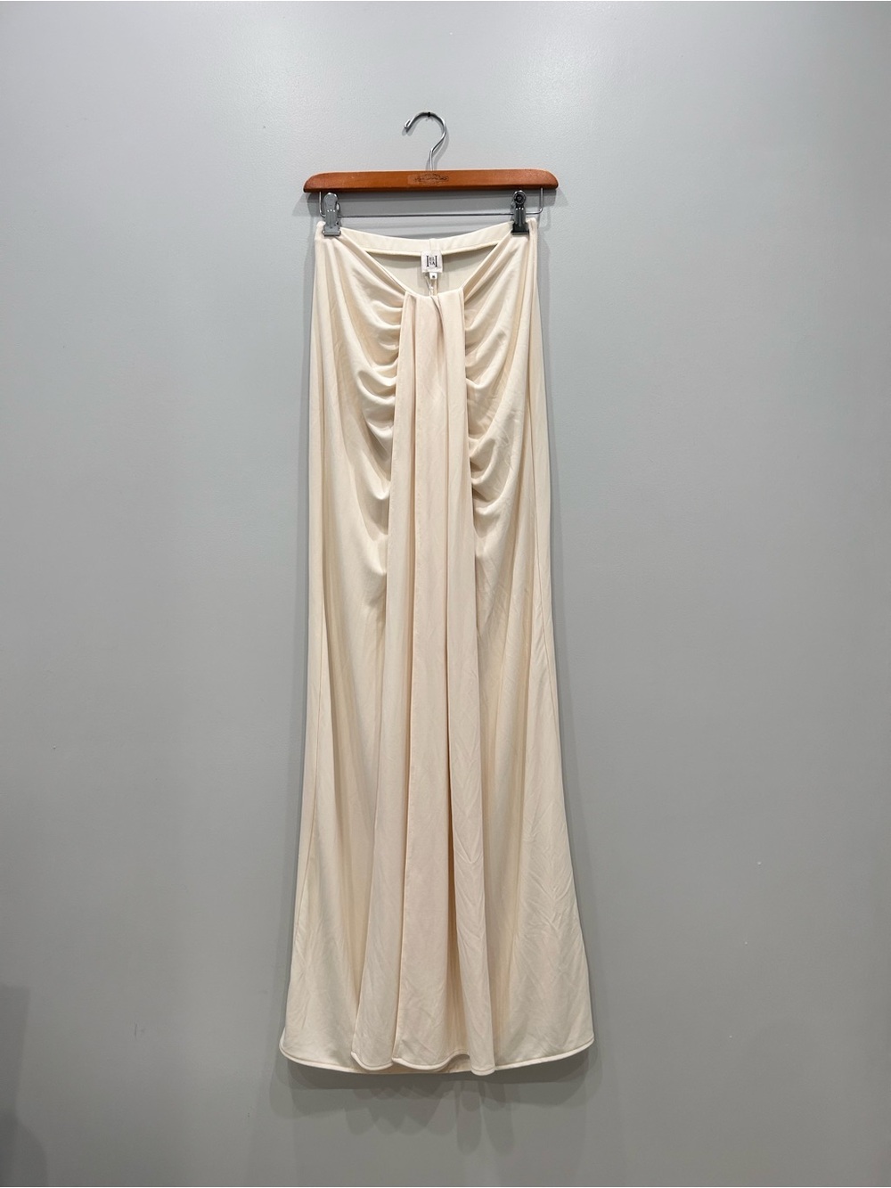 NWT Helsa Matte Jersey Long Goddess Skirt in the Shade Ivory Size Medium - Picture 6 of 11